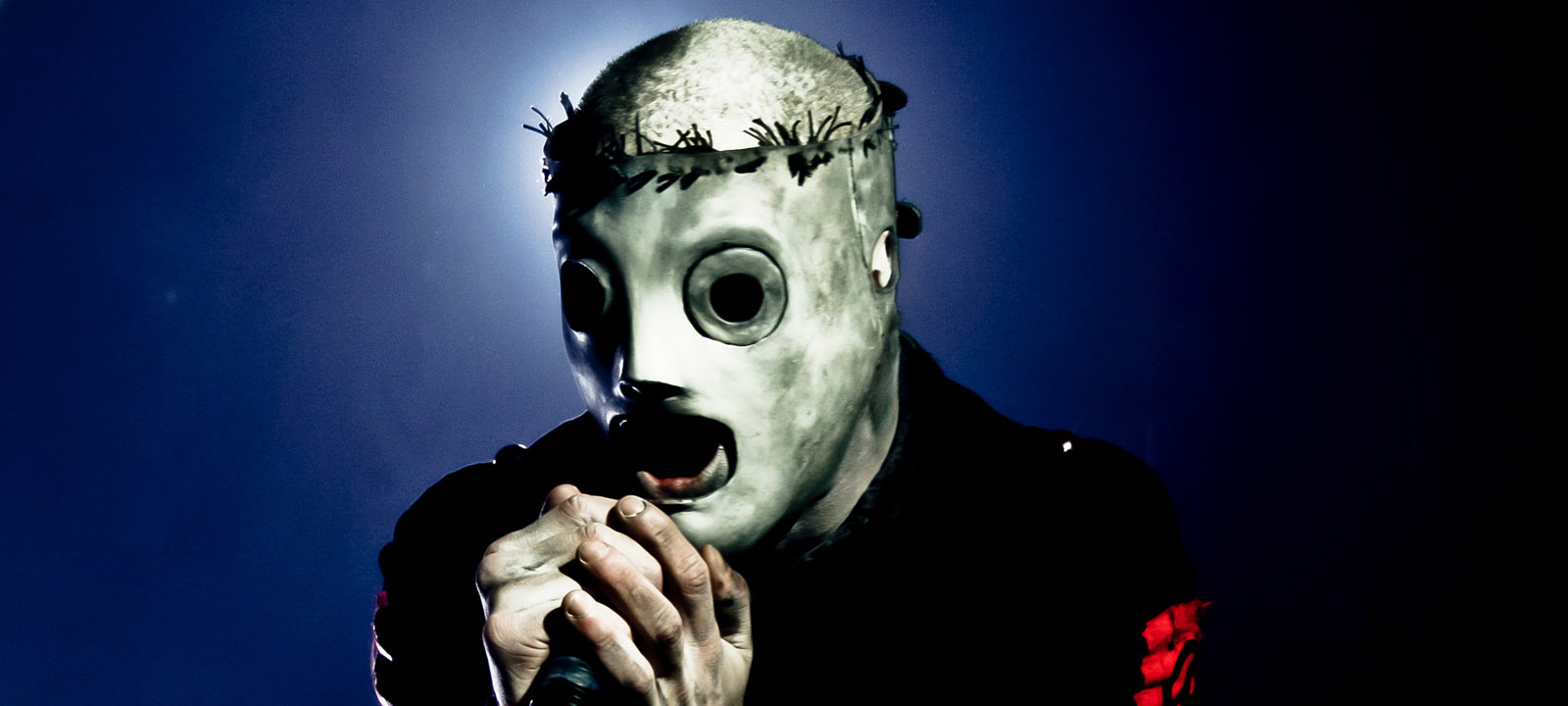 Vokalis Slipknot Tunjukan Sisi Terbarunya, Apa Ya? thumbnail